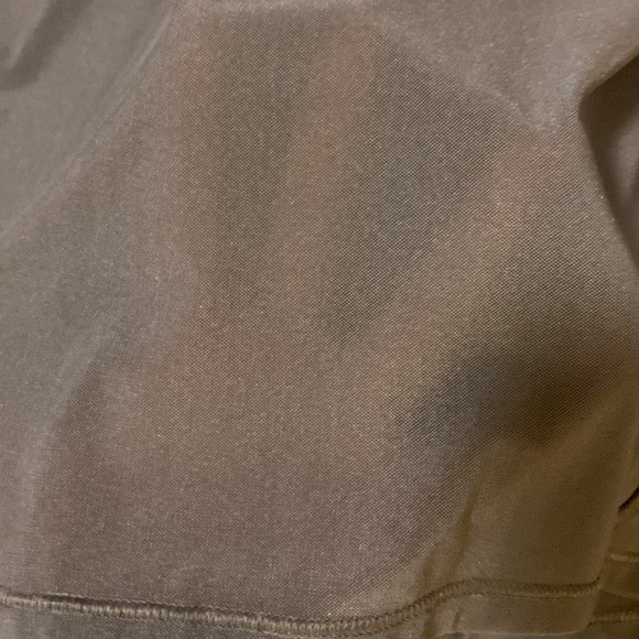 Lululemon - Picture 4 of 8